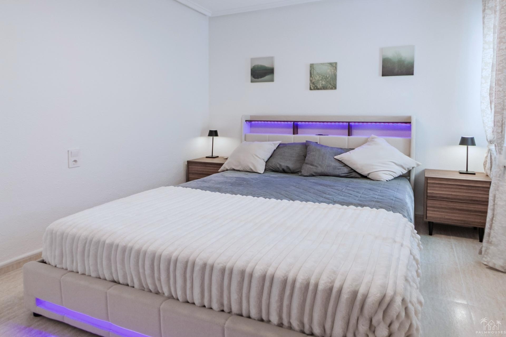 Resale - Apartments - Torrevieja - Playa del cura
