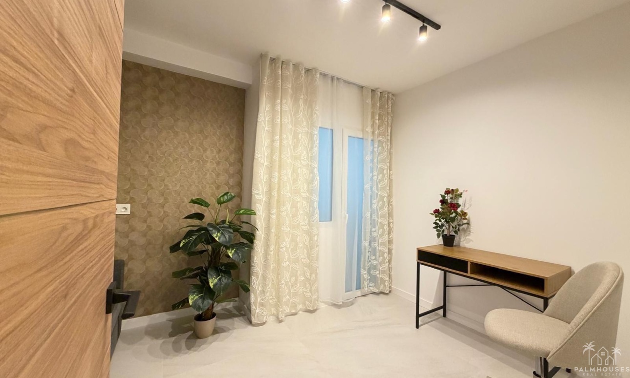 Resale - Apartments - Torrevieja - Playa del cura