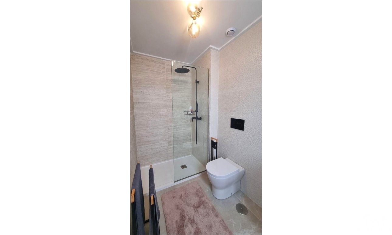 Resale - Apartments - Torrevieja - Playa del cura