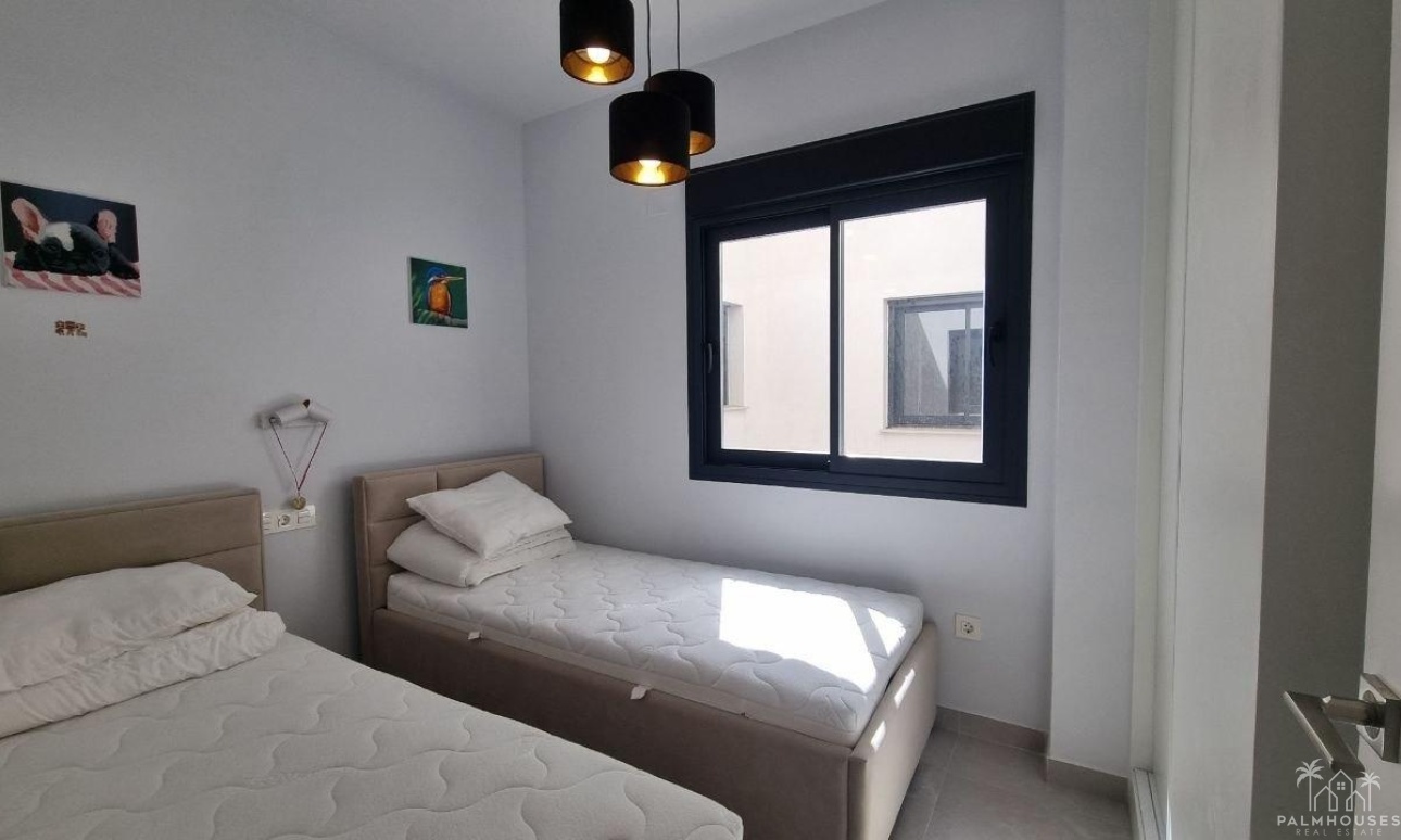 Resale - Apartments - Torrevieja - Playa del cura