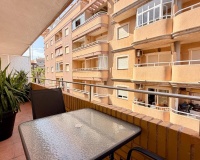 Resale - Apartments - Torrevieja - Playa del cura