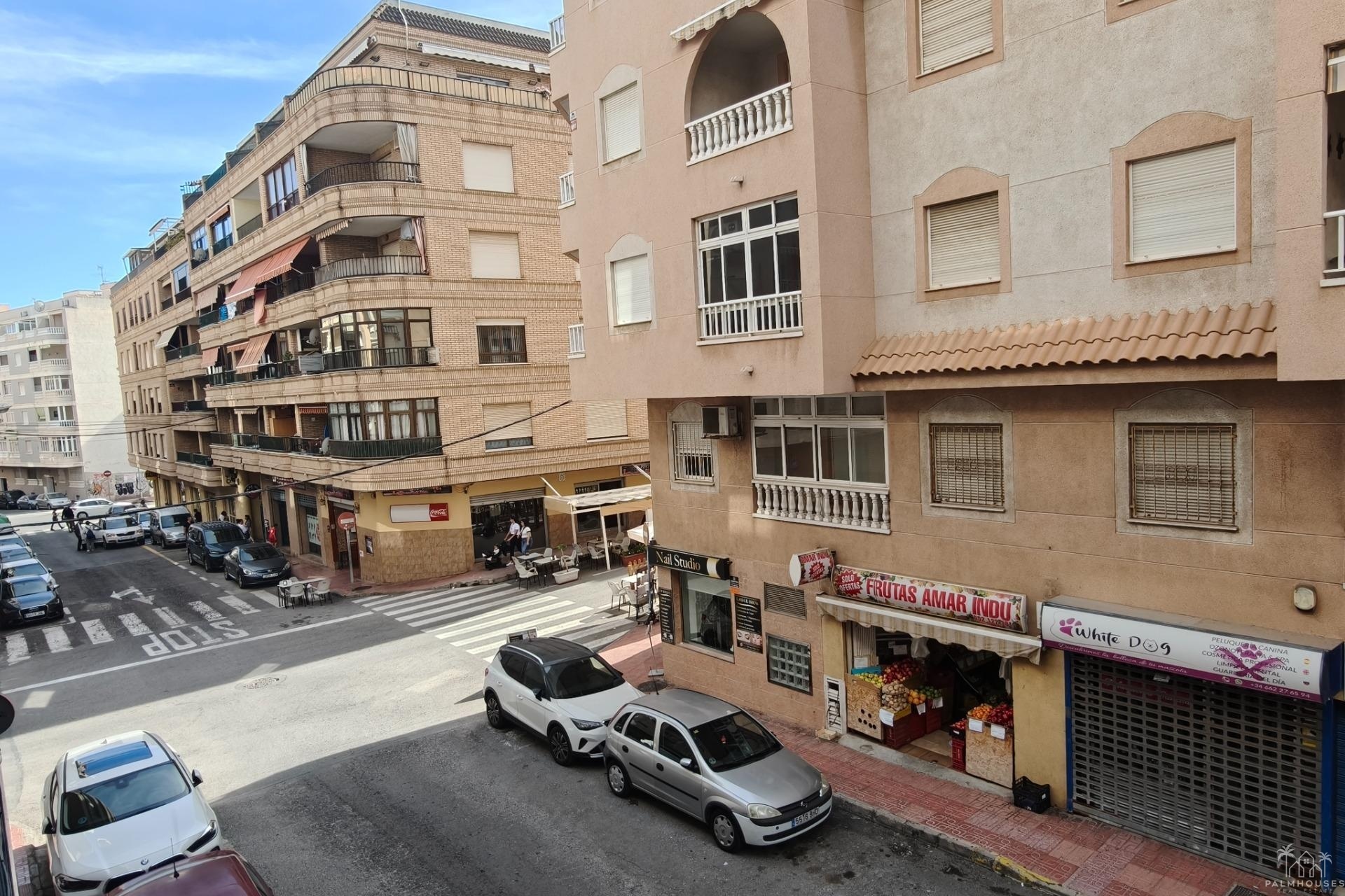 Resale - Apartments - Torrevieja - Playa del cura