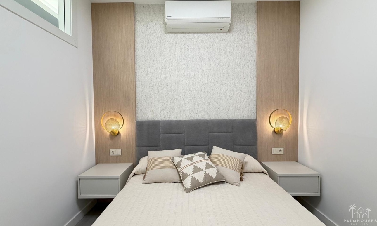 Resale - Apartments - Torrevieja - Playa del cura