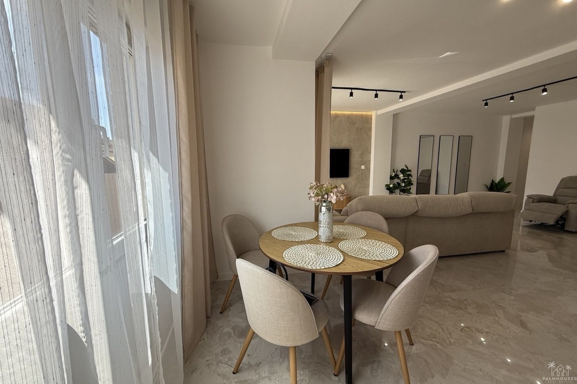 Resale - Apartments - Torrevieja - Playa del cura