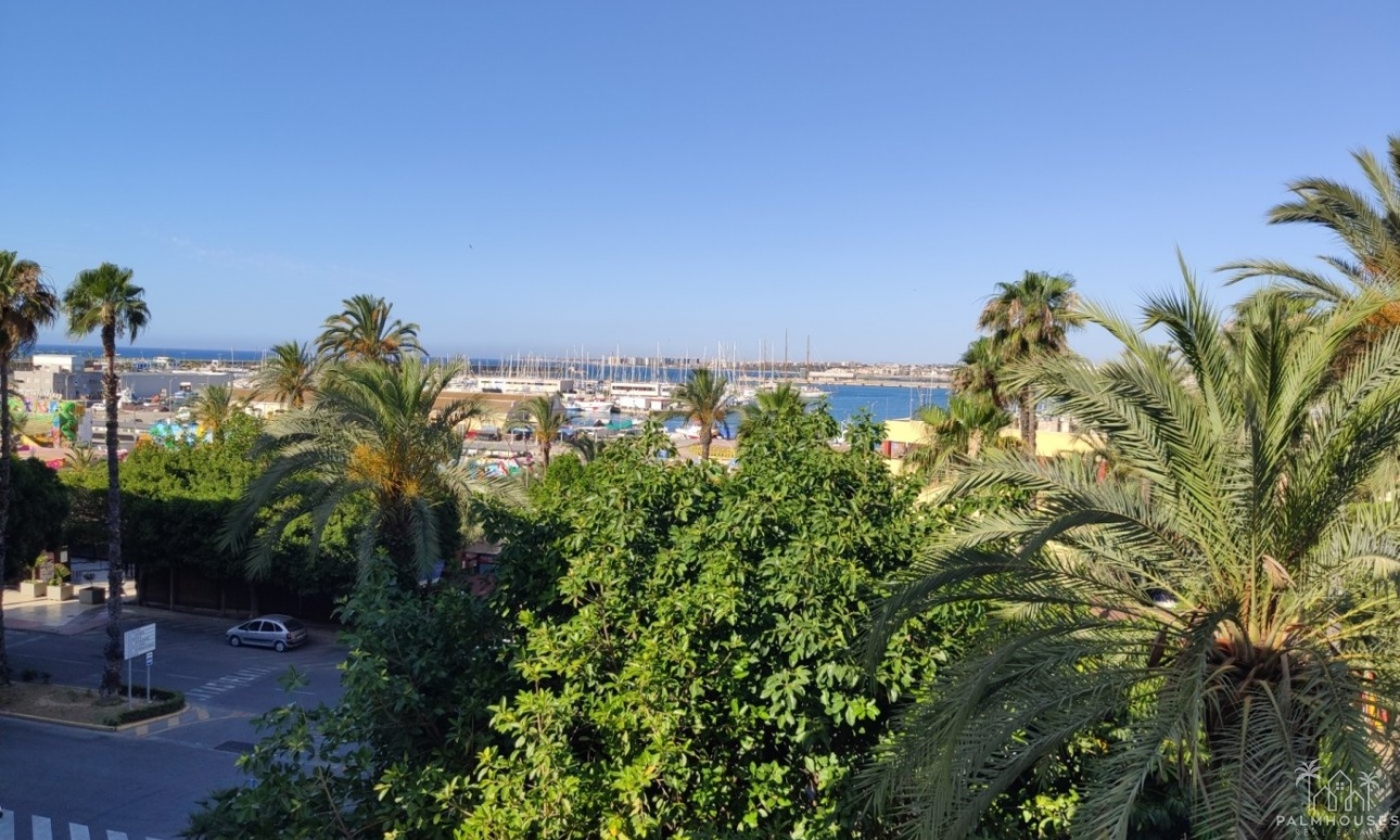 Resale - Apartments - Torrevieja - Puerto