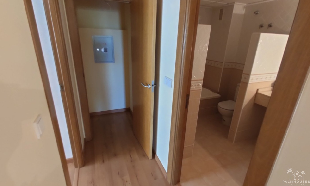 Resale - Apartments - Torrevieja - Puerto