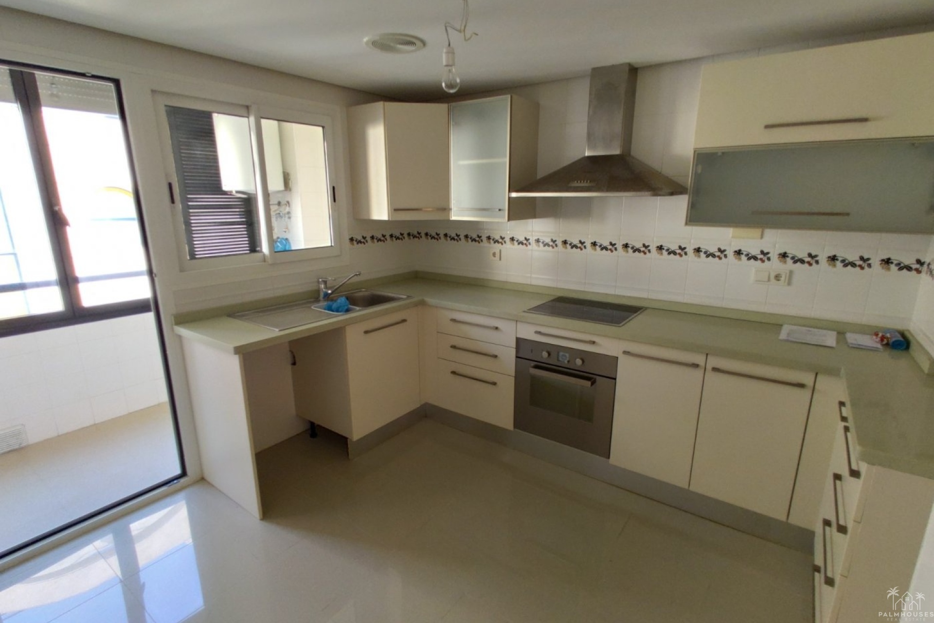 Resale - Apartments - Torrevieja - Puerto