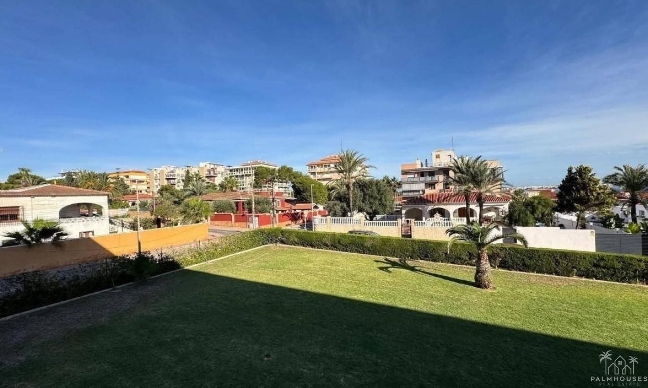 Resale - Apartments - Torrevieja - Punta Prima
