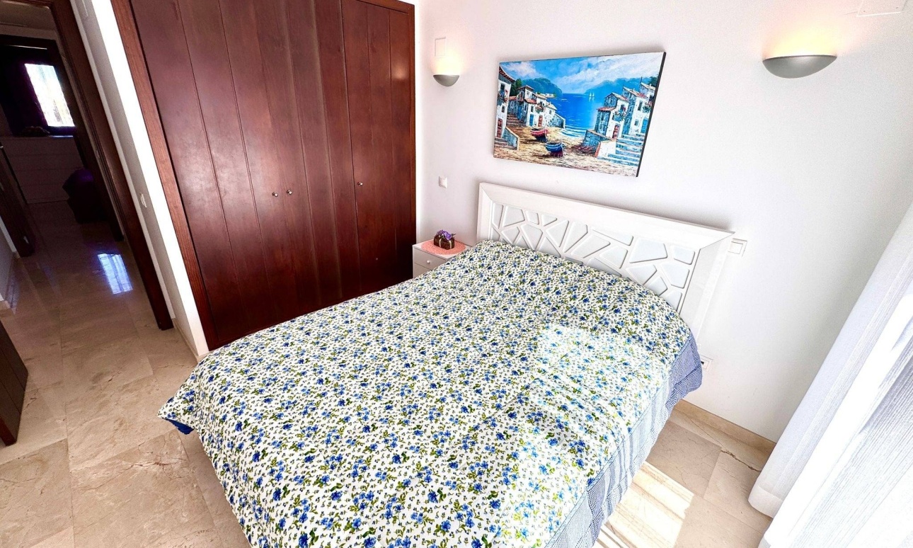 Resale - Apartments - Torrevieja - Punta Prima