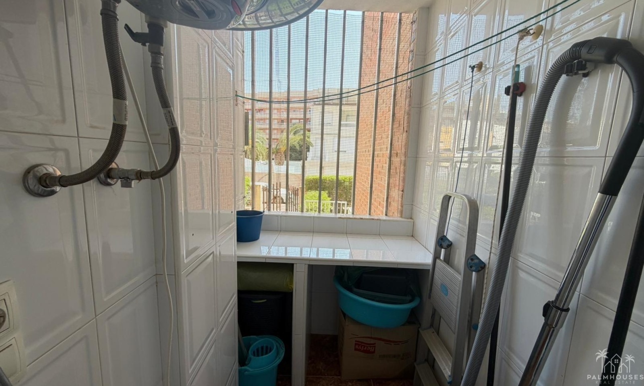 Resale - Apartments - Torrevieja - Punta Prima