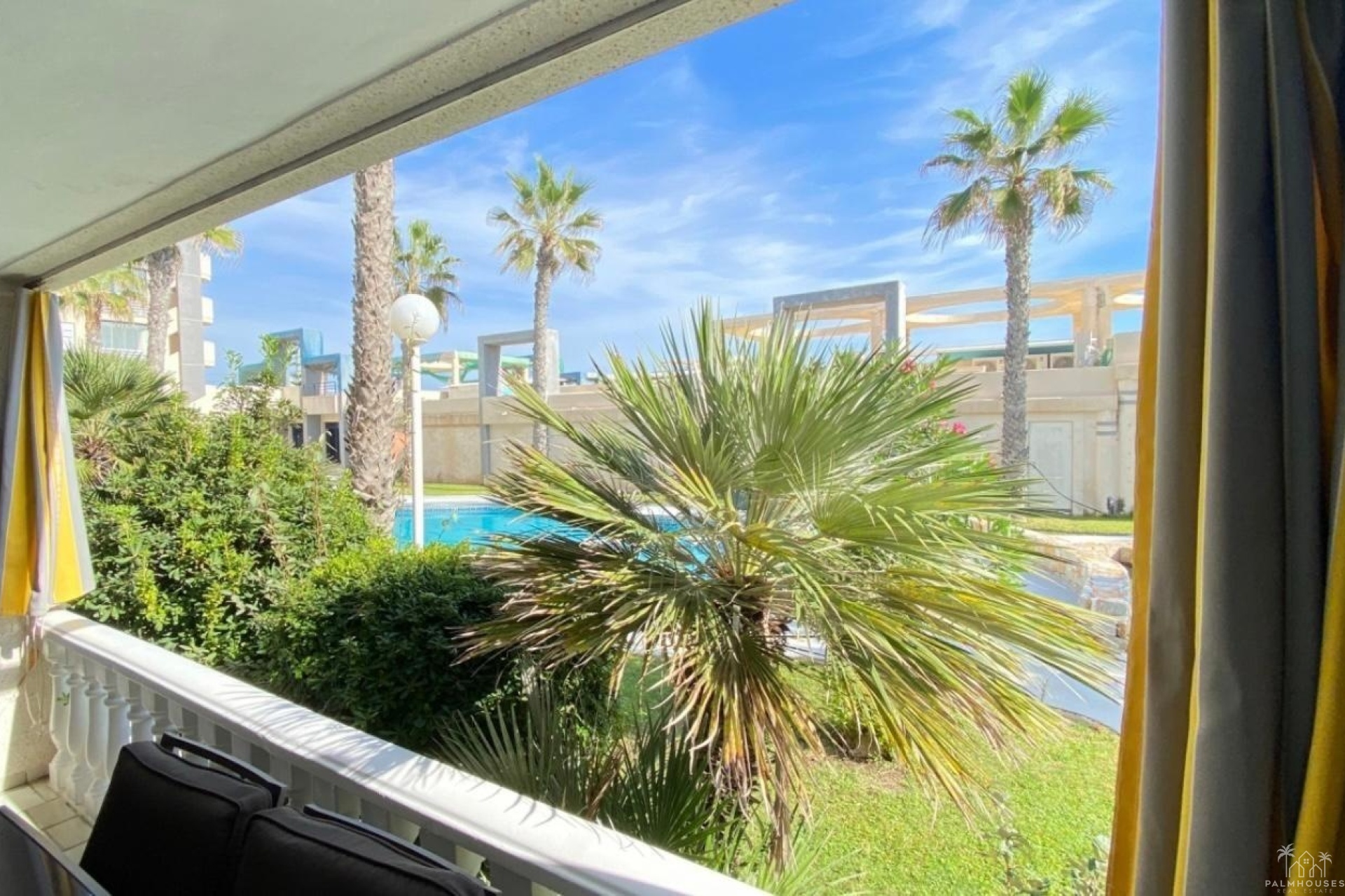 Resale - Apartments - Torrevieja - Torre La Mata