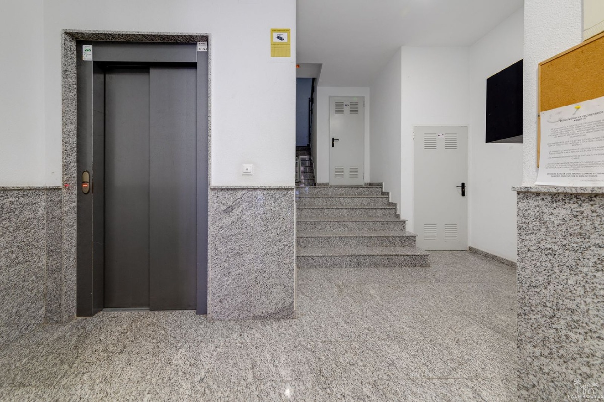 Resale - Apartments - Torrevieja - Torrevieja Centro
