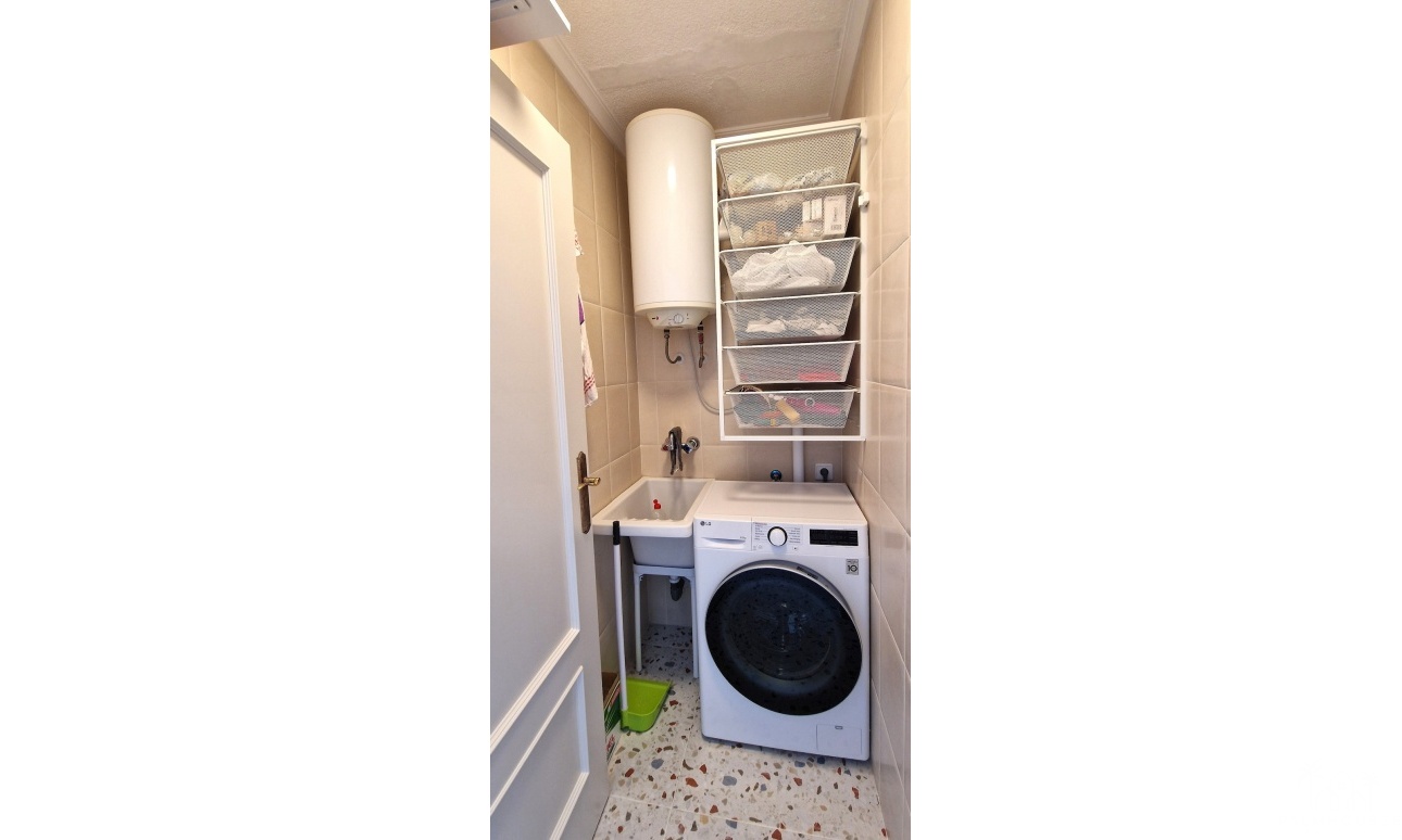 Resale - Apartments - Torrevieja - Torrevieja Centro