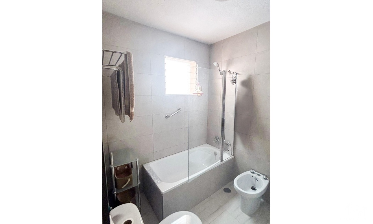 Resale - Apartments - Torrevieja - Torrevieja Centro