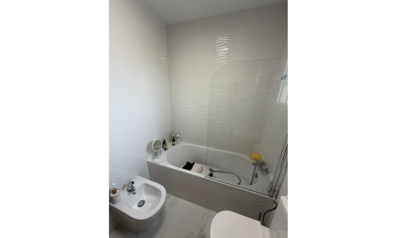 Resale - Apartments - Torrevieja - Zona Los Frutales