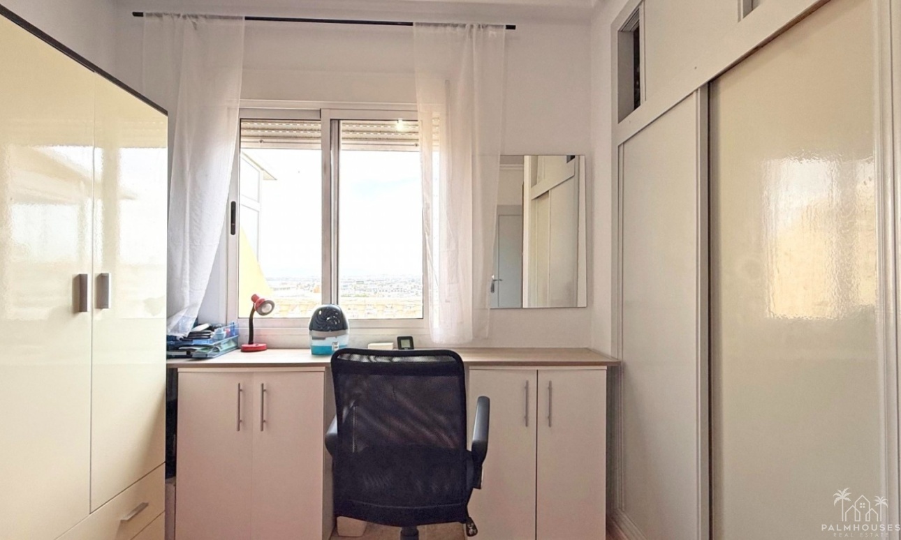 Resale - Apartments - Torrevieja