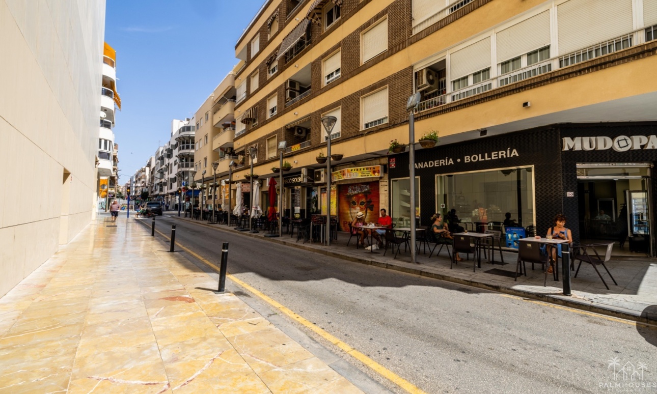Resale - Apartments - Torrevieja