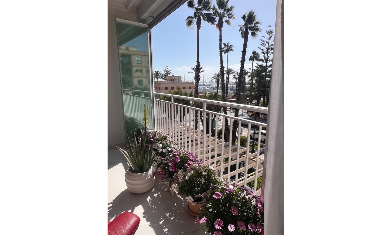 Resale - Apartments - Torrevieja
