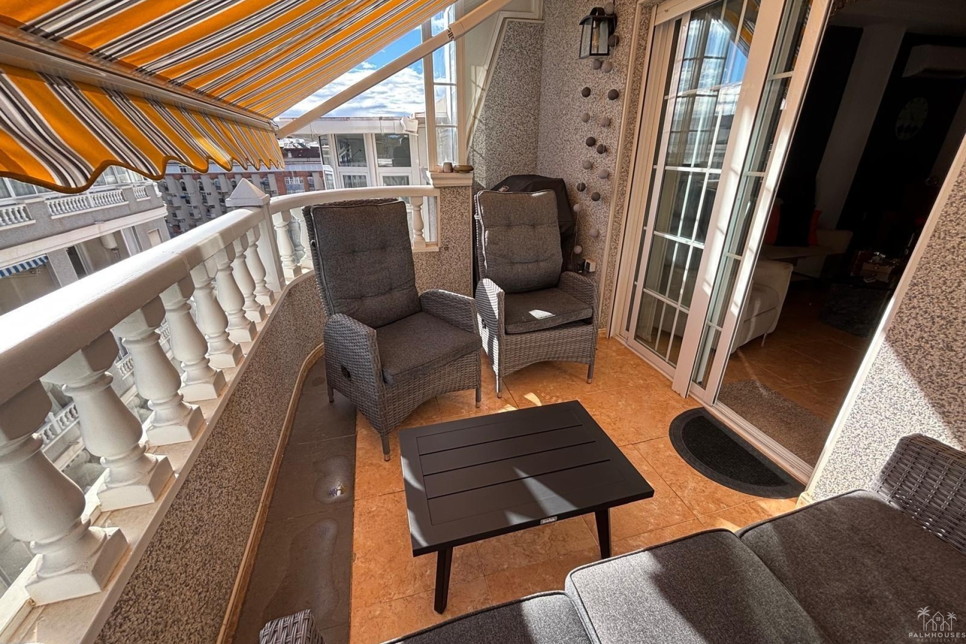 Resale - Apartments - Torrevieja