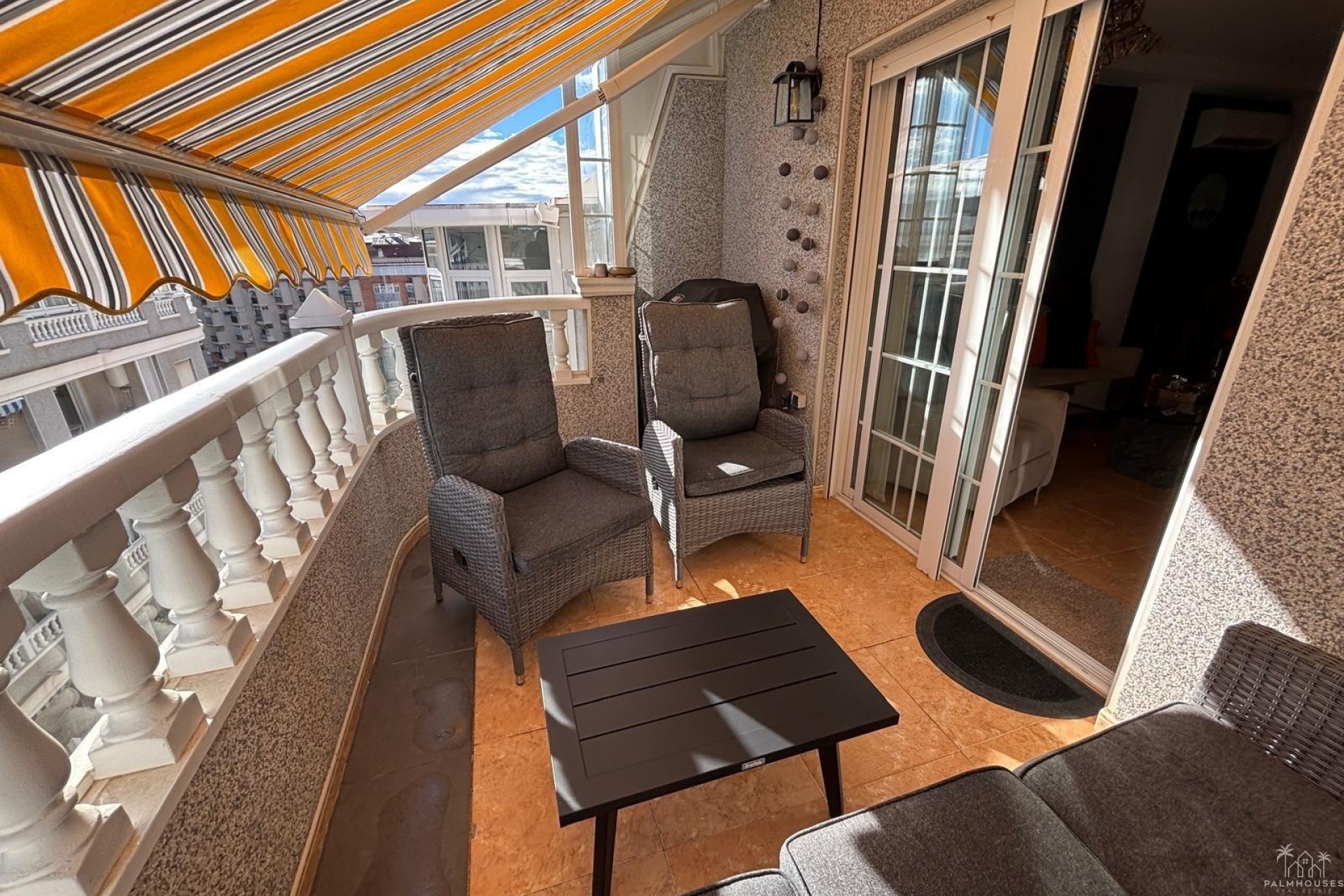 Resale - Apartments - Torrevieja