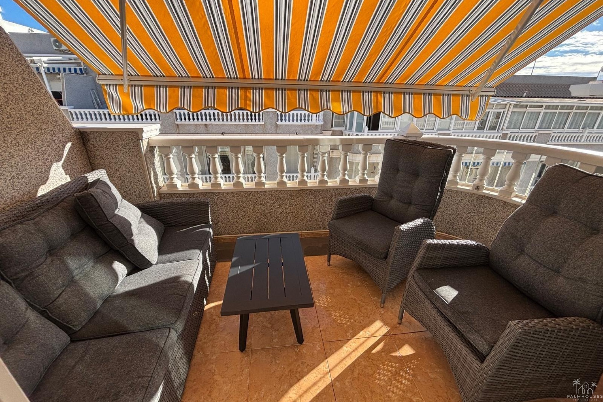 Resale - Apartments - Torrevieja