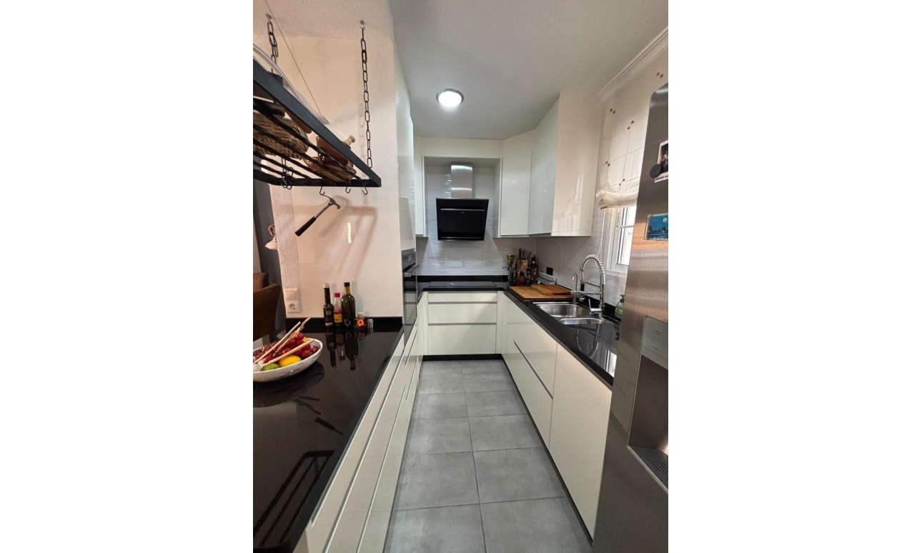 Resale - Apartments - Torrevieja