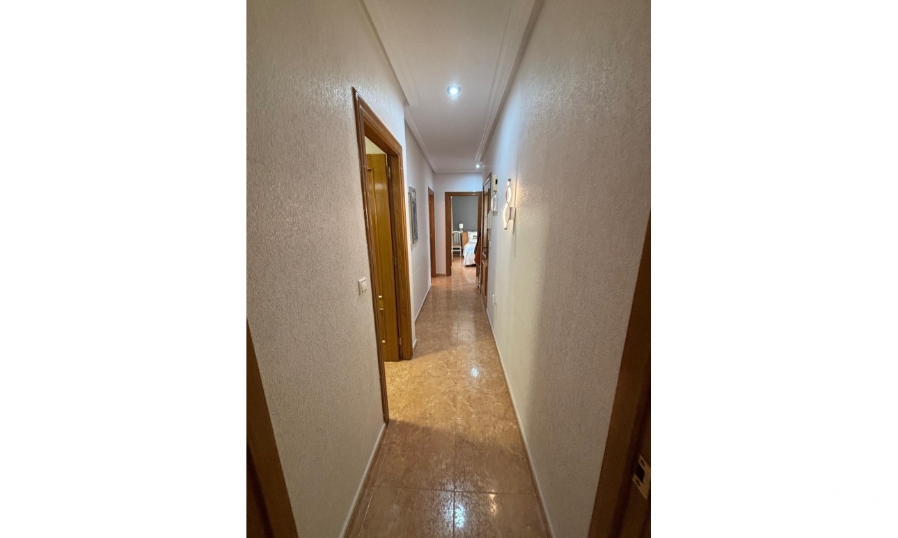 Resale - Apartments - Torrevieja
