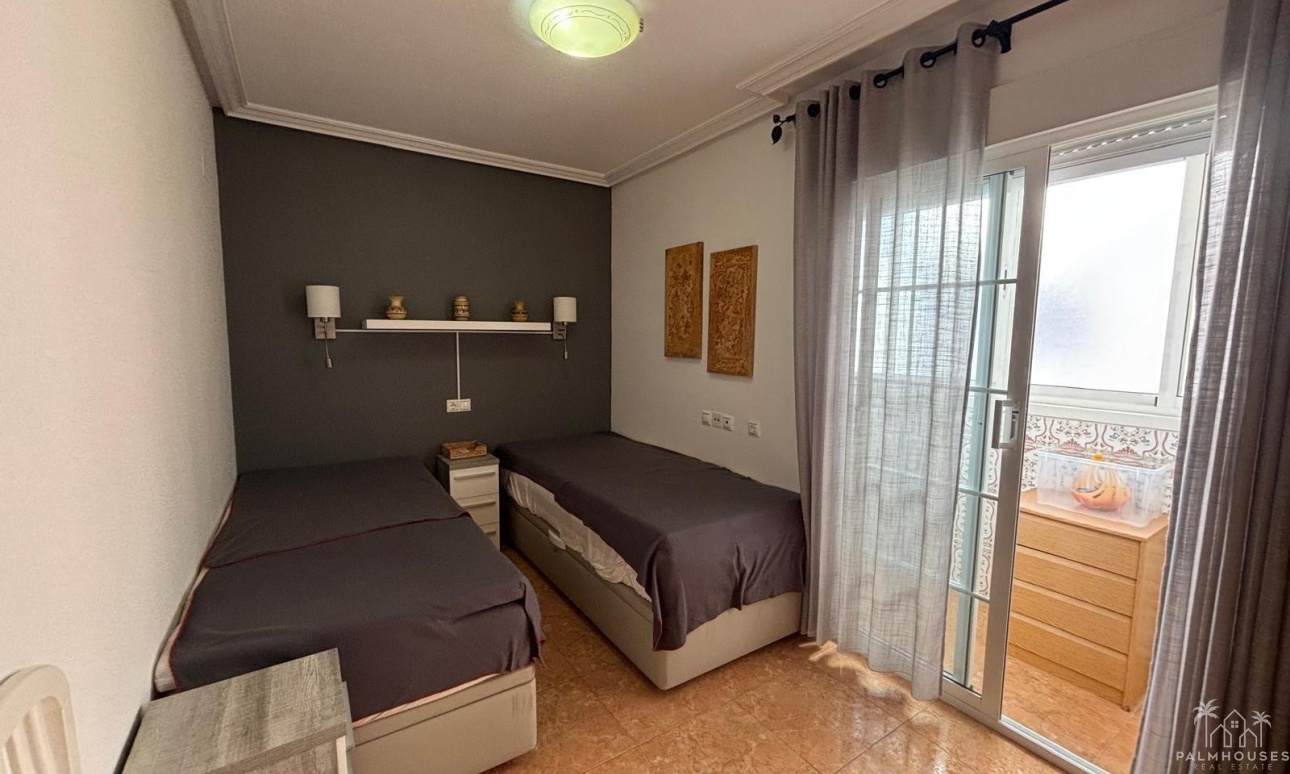 Resale - Apartments - Torrevieja