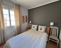 Resale - Apartments - Torrevieja