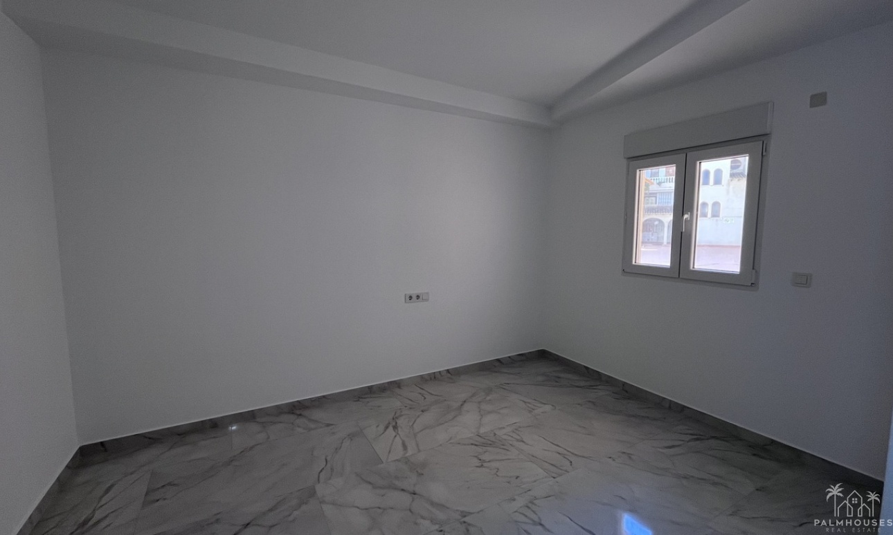 Resale - Apartments - Torrevieja