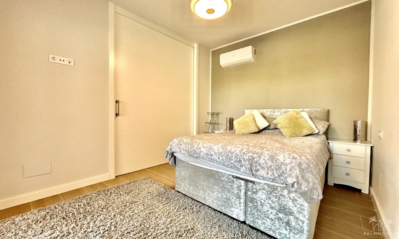 Resale - Apartments - Villamartin - Costa Blanca