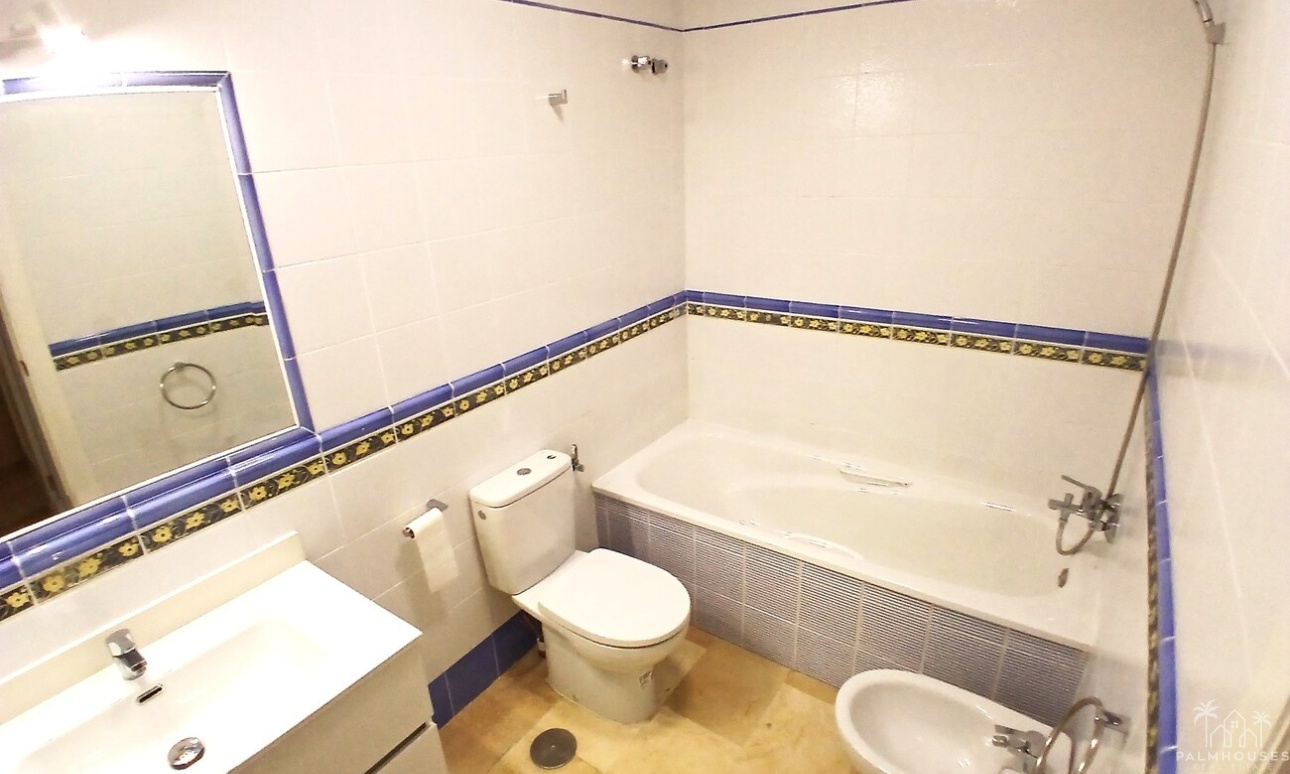 Resale - Apartments - Villamartin - Costa Blanca