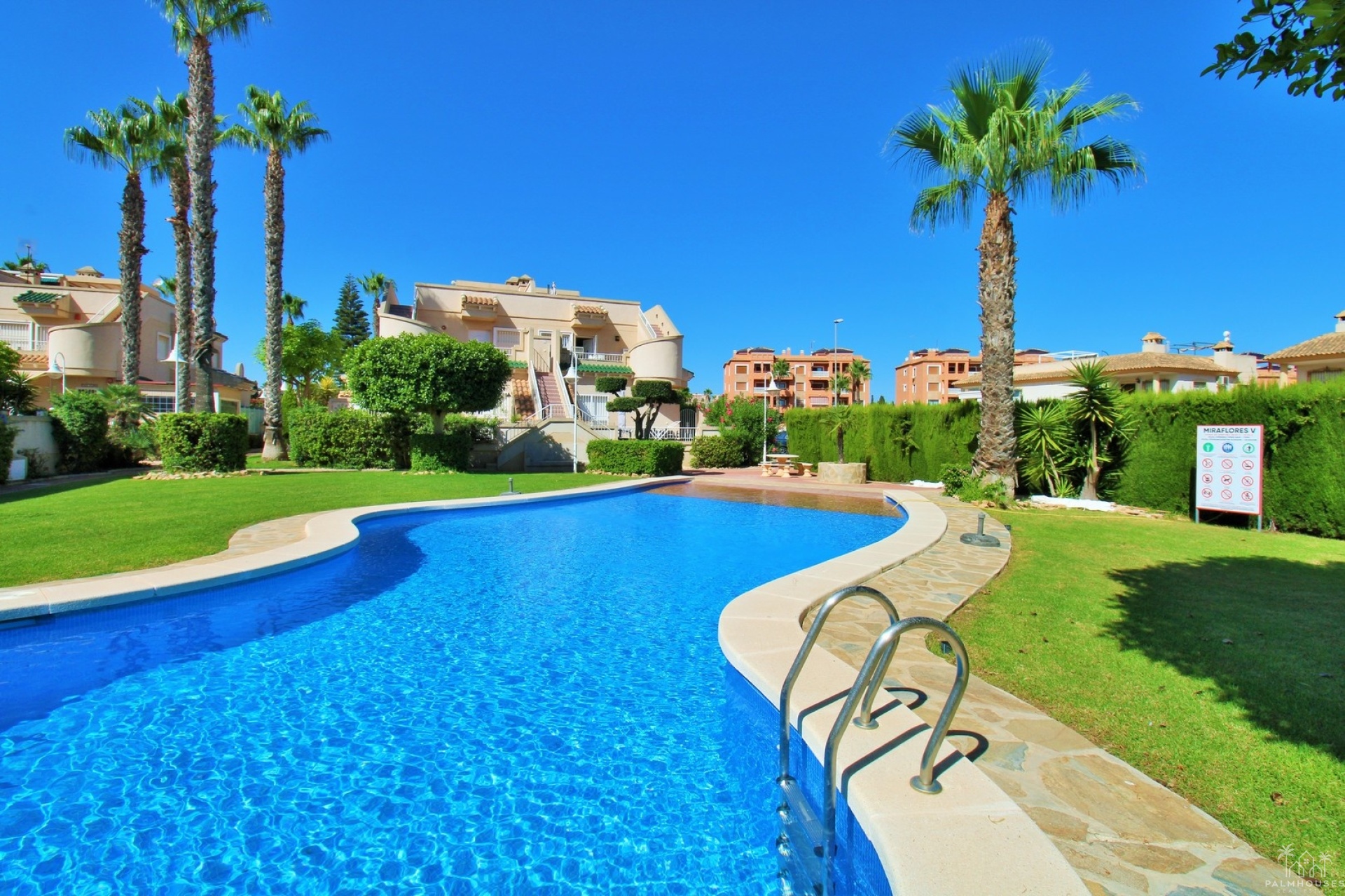 Resale - Apartments - Villamartin - PAU 8