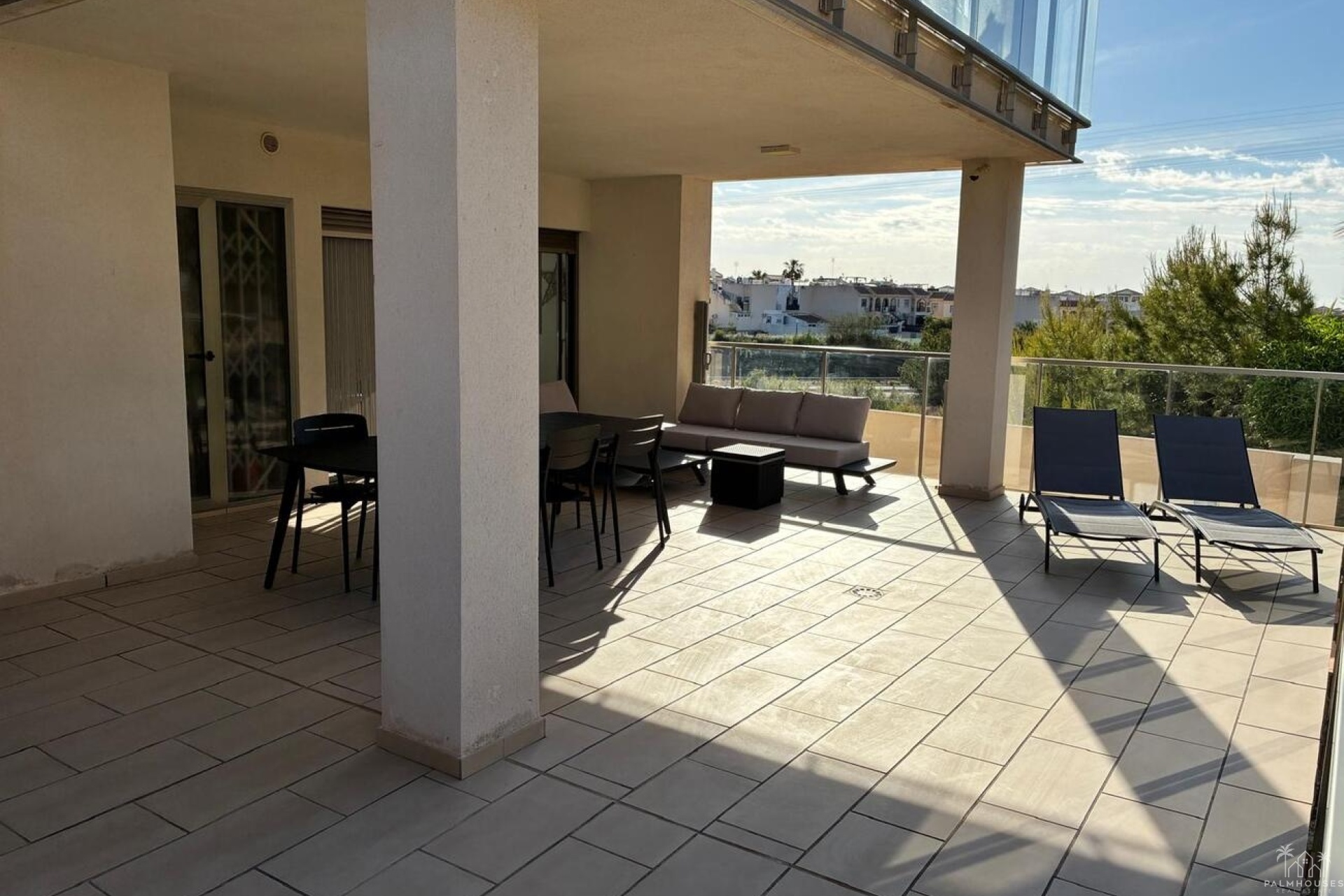 Resale - Apartments - Villamartin