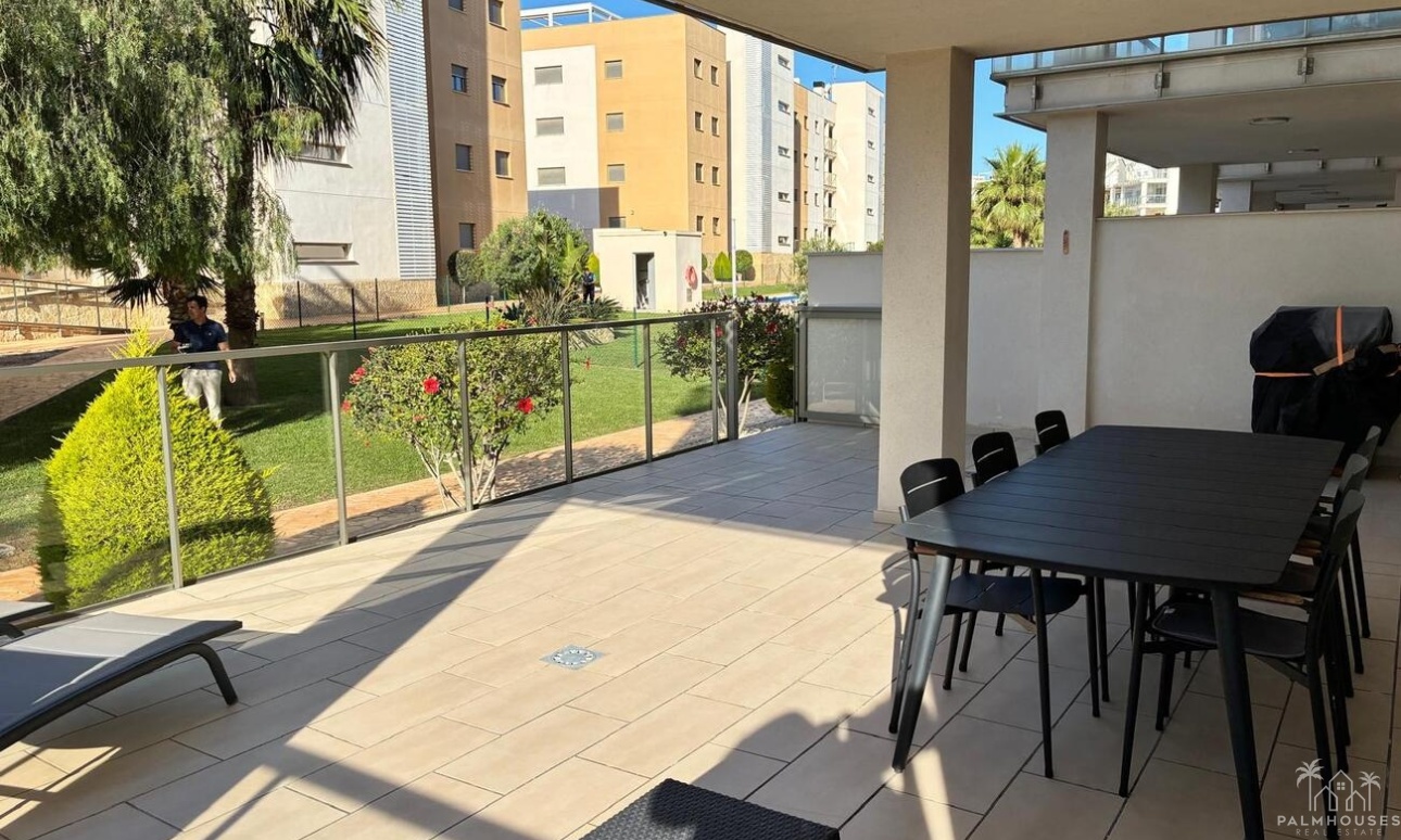 Resale - Apartments - Villamartin