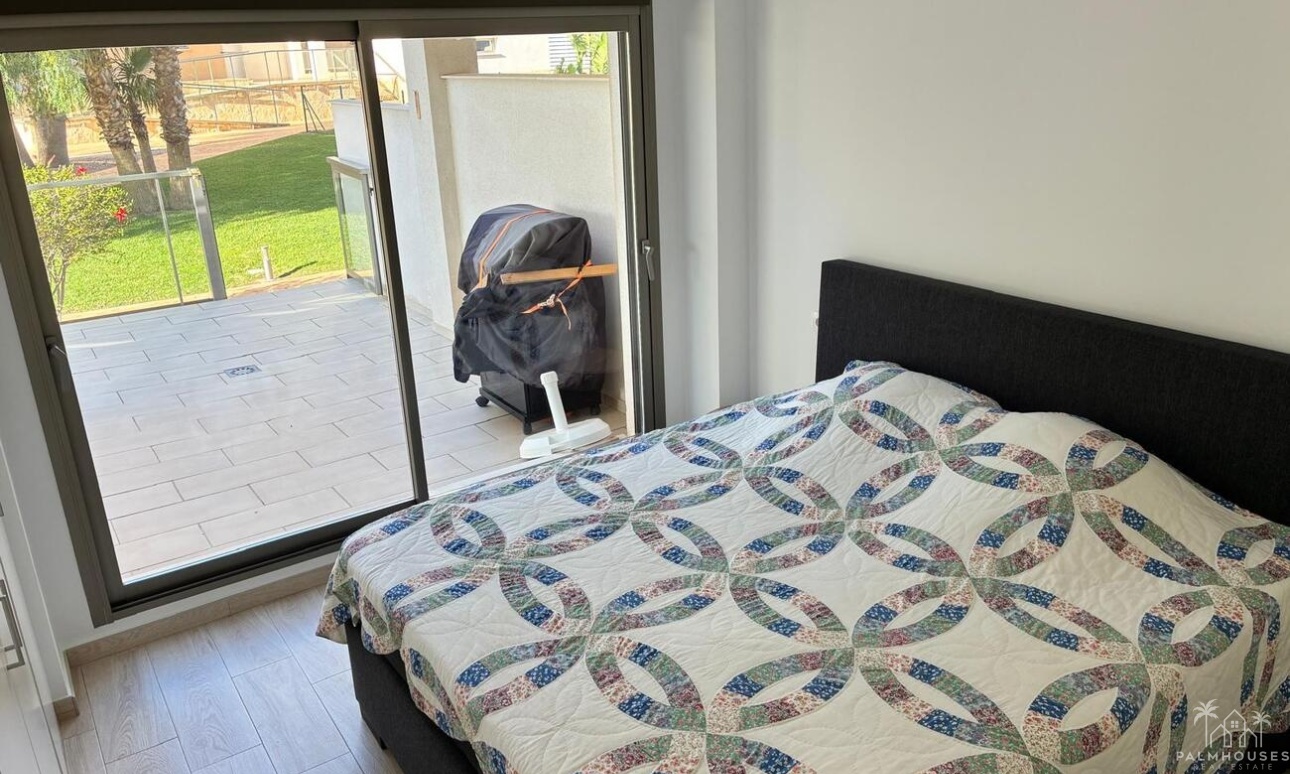 Resale - Apartments - Villamartin