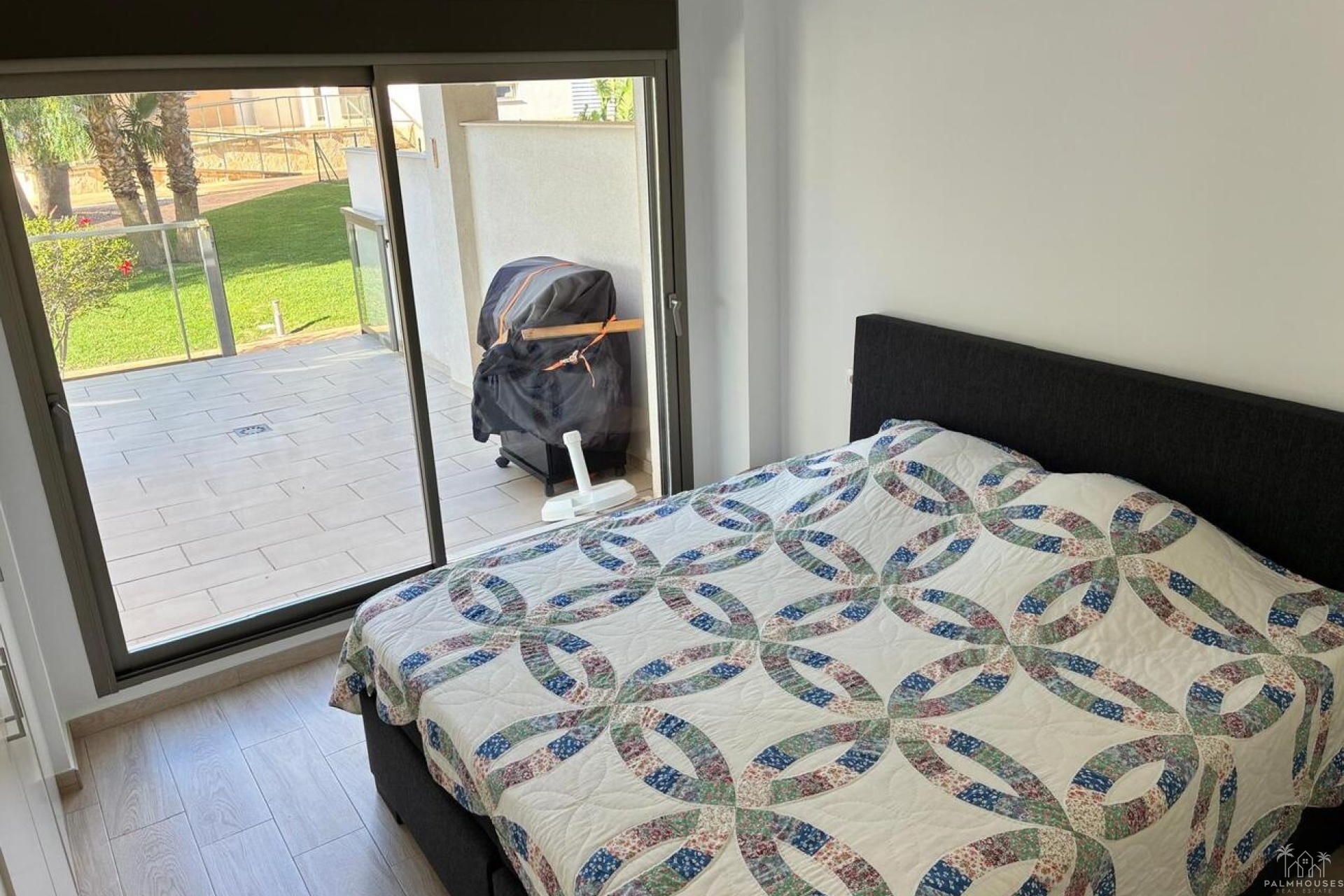 Resale - Apartments - Villamartin