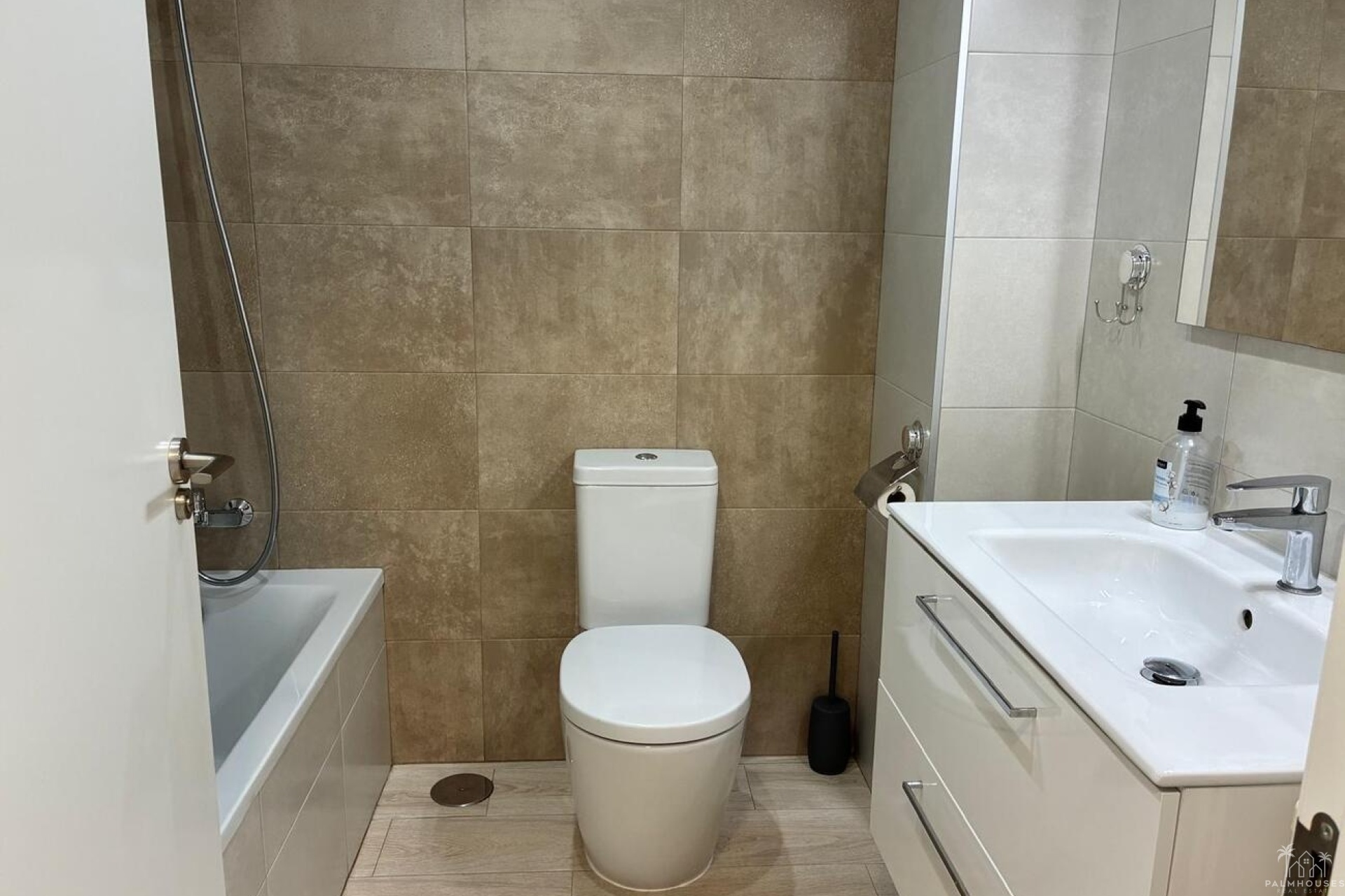 Resale - Apartments - Villamartin