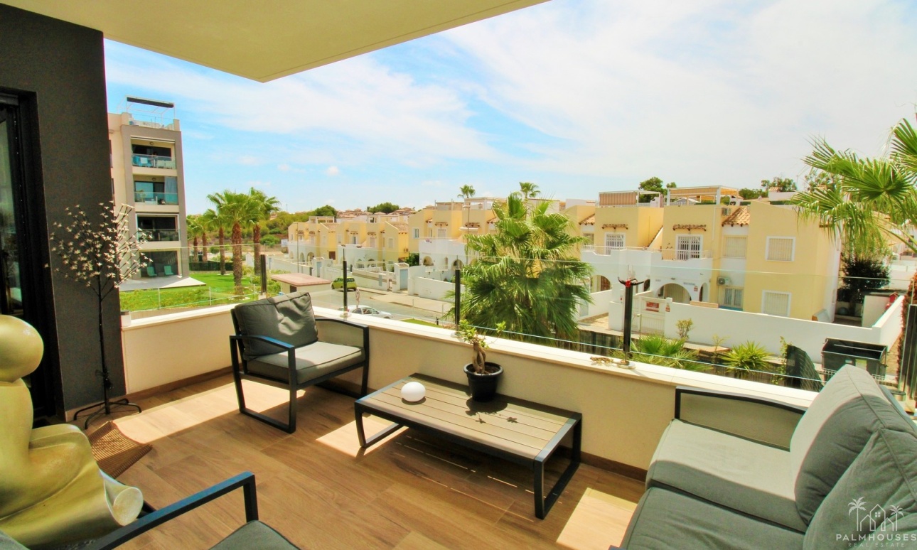 Resale - Apartments - Villamartin