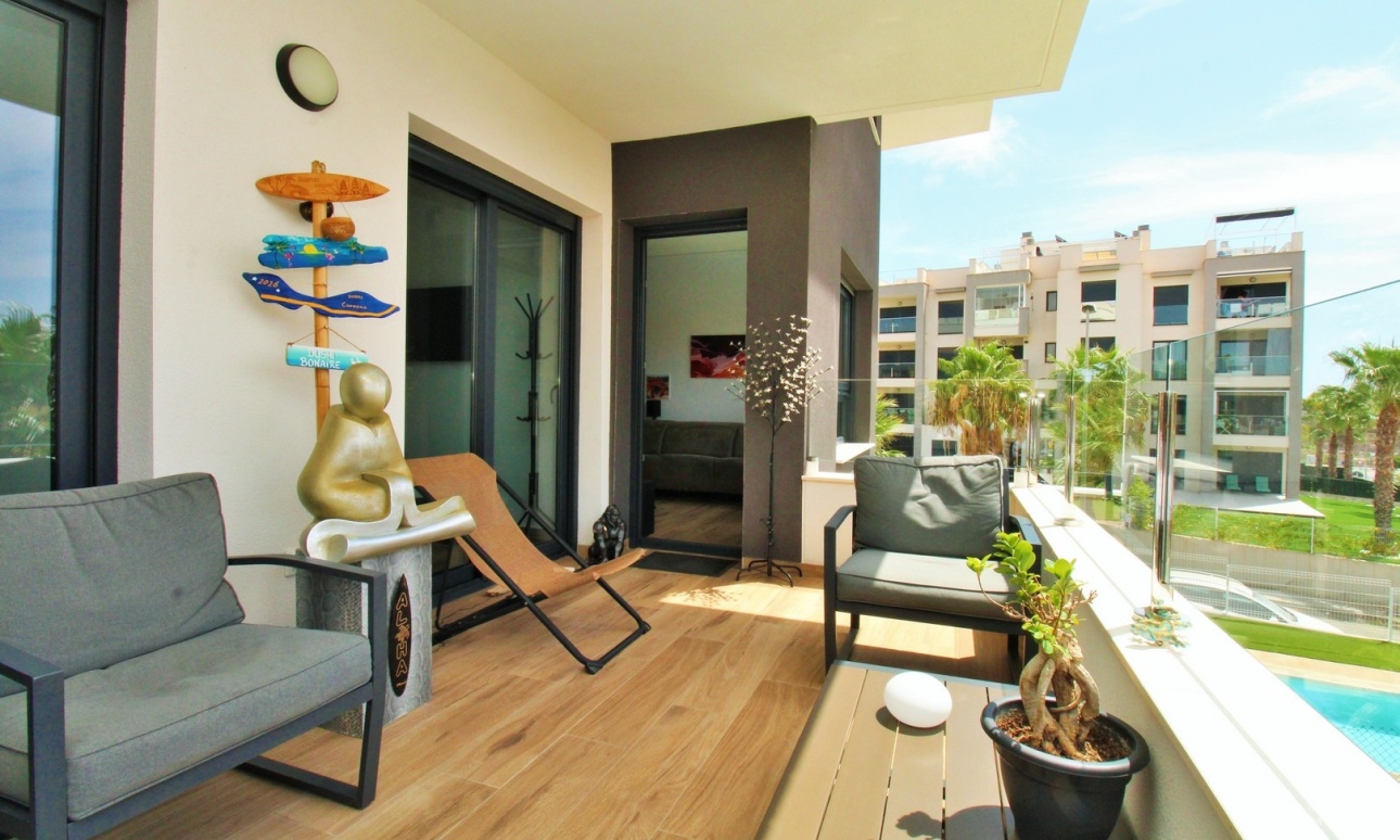 Resale - Apartments - Villamartin