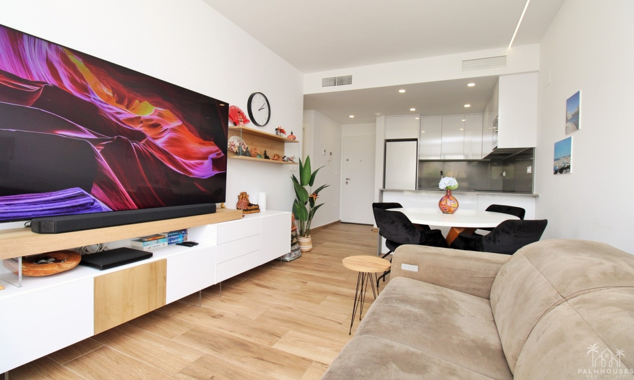 Resale - Apartments - Villamartin