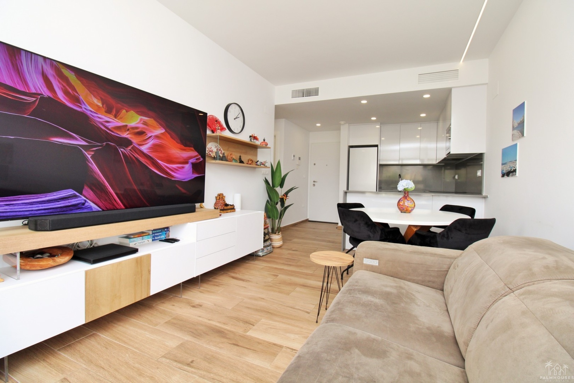 Resale - Apartments - Villamartin