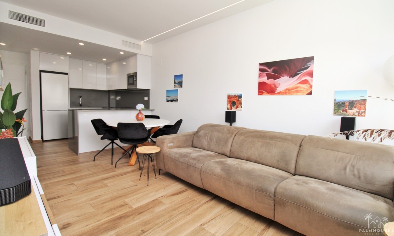 Resale - Apartments - Villamartin