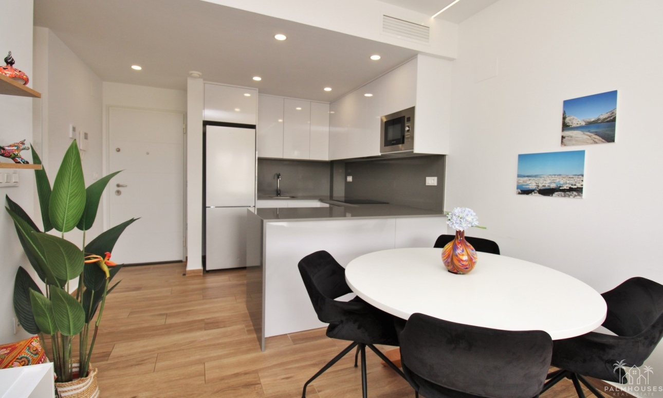 Resale - Apartments - Villamartin