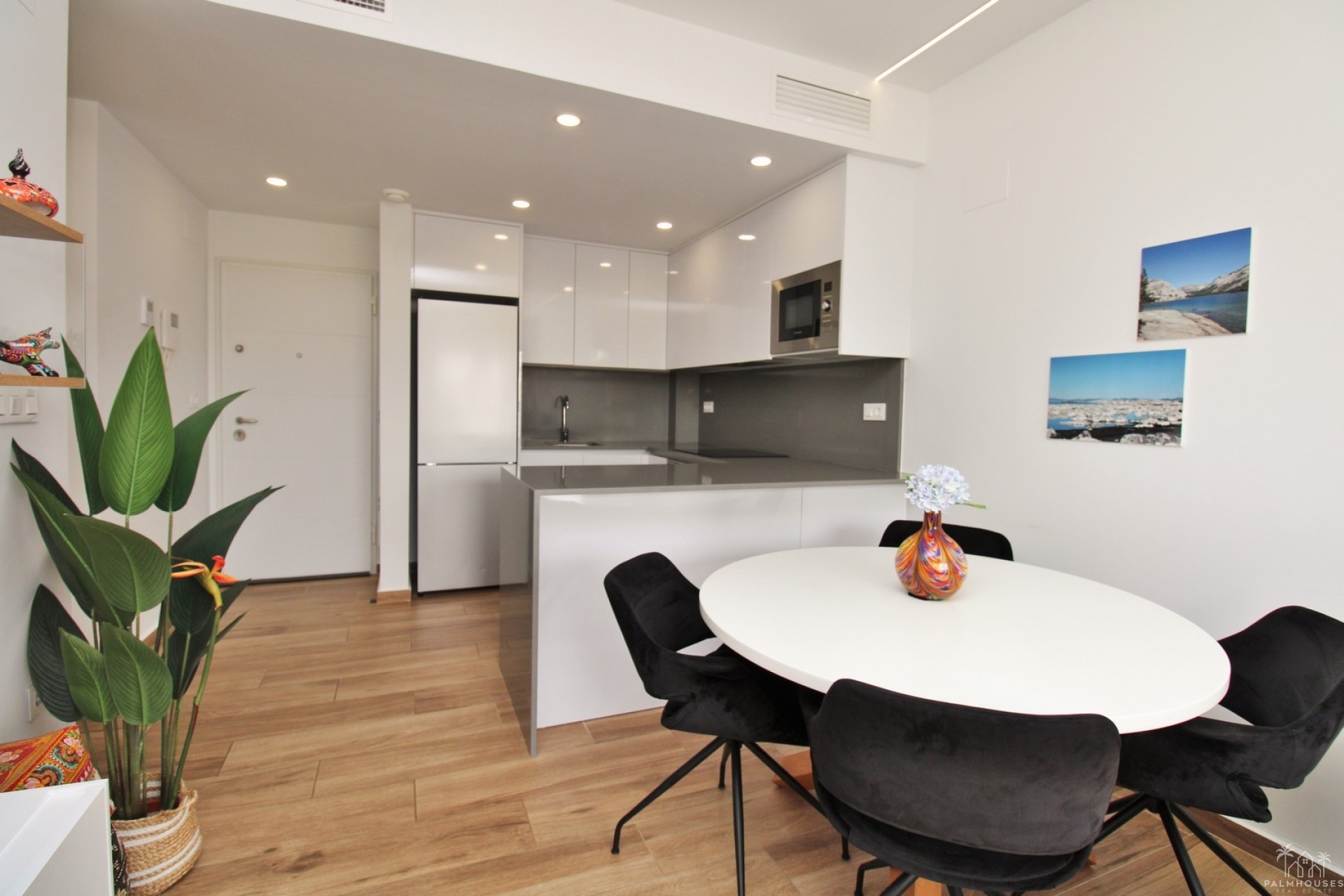 Resale - Apartments - Villamartin