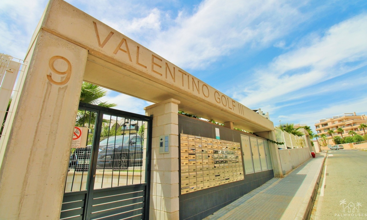 Resale - Apartments - Villamartin