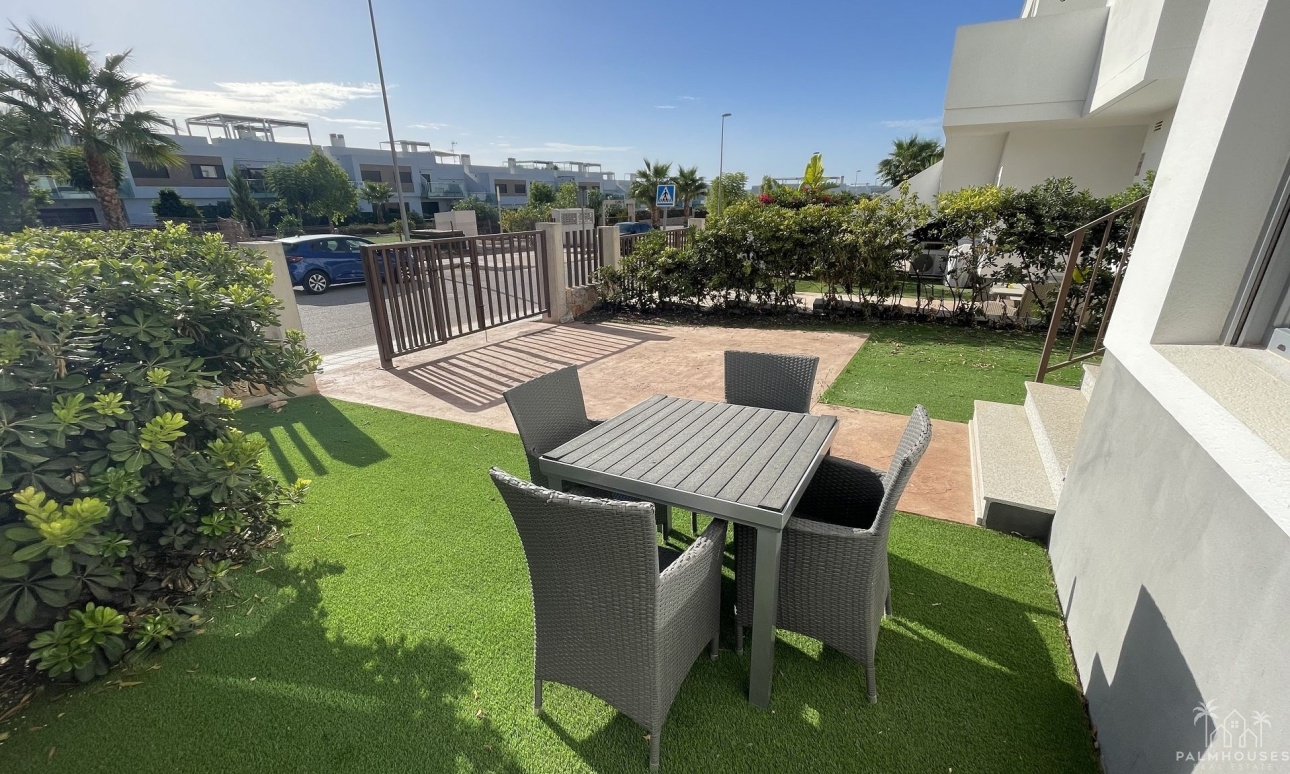 Resale - Apartments - Vistabella Golf