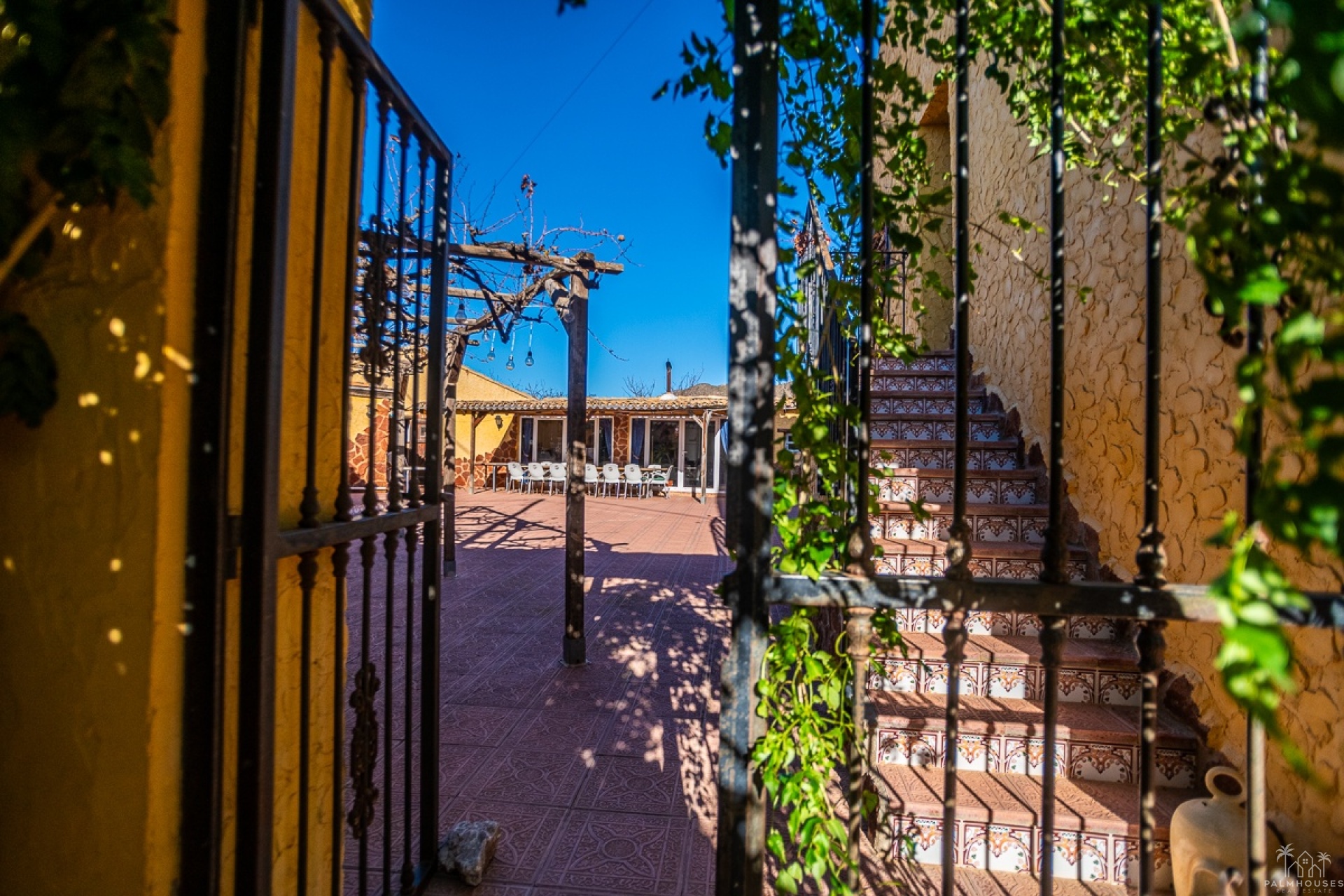 Resale - Commercial - Hondón de las Nieves