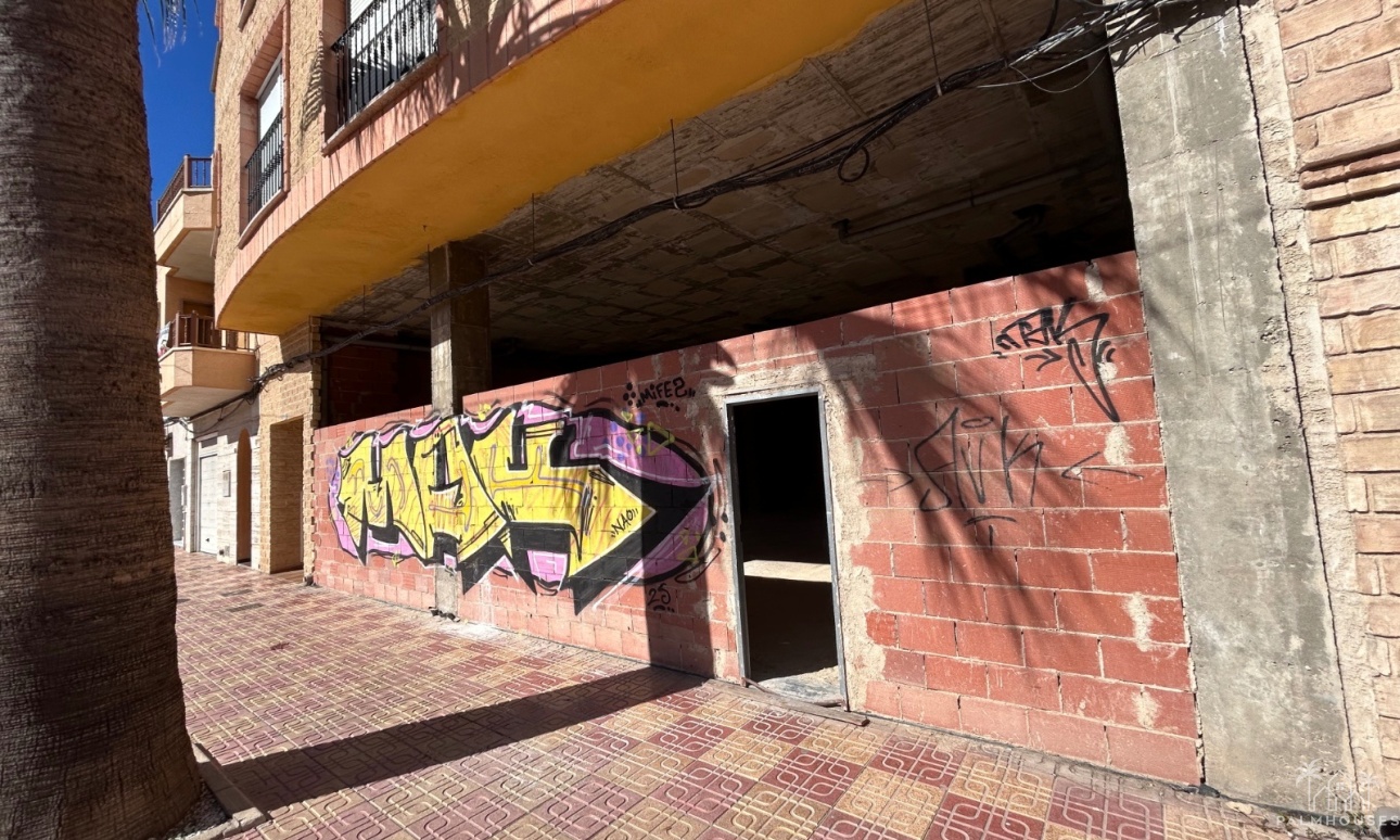 Resale - Commercial - Jacarilla