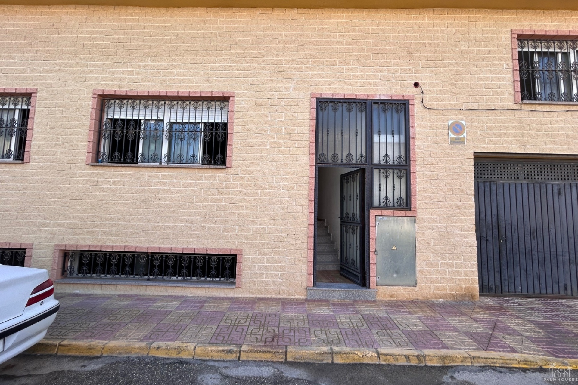 Resale - Commercial - Jacarilla